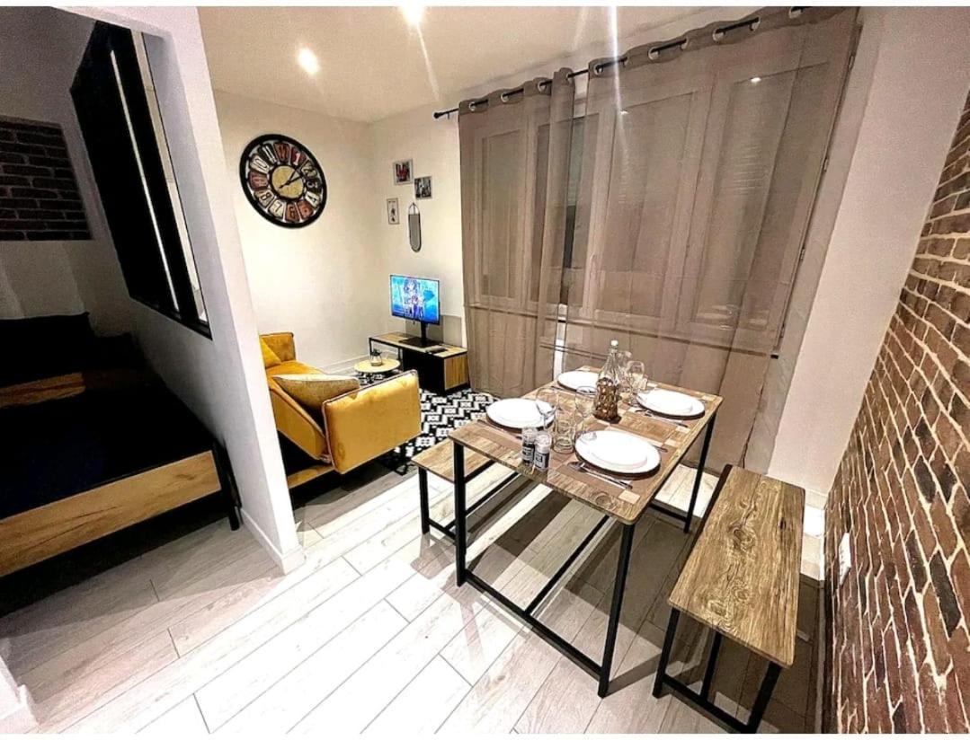 The New-Yorker - Hyper Centre- 2Mn Gare Sncf - Wi-Fi Netflix Gratuit Apartment Niort Exterior foto